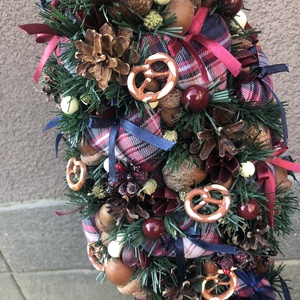 Karácsonyi lakásdekoráció textil szivecskékkel  - karácsony - karácsonyi lakásdekoráció - ünnepi asztaldekoráció - Meska.hu