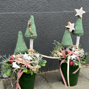 Karácsonyi asztaldíszek zöldben, Karácsony, Karácsonyi lakásdekoráció, Ünnepi asztaldekoráció, Kötés, Virágkötés, MESKA