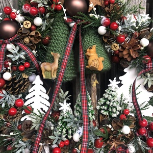 Karácsonyi ajtódísz fenyőerdőben - karácsony - karácsonyi lakásdekoráció - karácsonyi ajtódíszek - Meska.hu