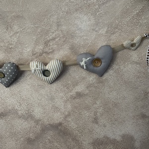 Szivecskés fali dekor - otthon & életmód - dekoráció - ajtó- és ablak dekoráció - ablakdísz - Meska.hu