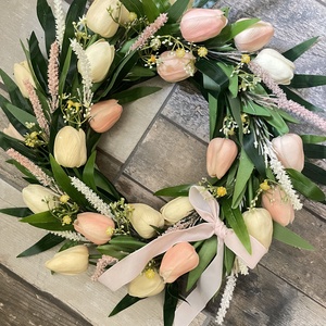 Ajtódísz tulipánokkal - otthon & életmód - dekoráció - ajtó- és ablak dekoráció - ajtódísz & kopogtató - Meska.hu