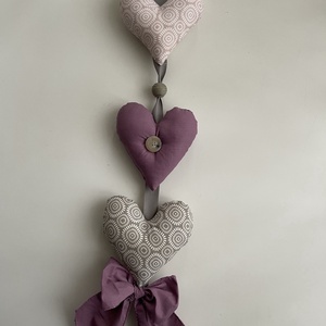 Lakásdekorációk textil szivecskékkel - otthon & életmód - dekoráció - ajtó- és ablak dekoráció - ajtódísz & kopogtató - Meska.hu