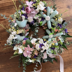 Ajtódísz/kopogtató textil margarétákkal, Otthon & Életmód, Dekoráció, Ajtó- és ablak dekoráció, Ajtódísz & Kopogtató, Virágkötés, Varrás, MESKA