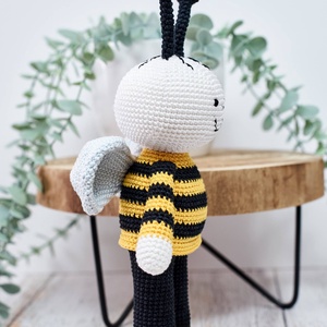 BALTAZÁR a méhecske, horgolt mesefigura (Bogyó és Babóca)  - játék & sport - plüssállat & játékfigura - plüss mesefigurák - Meska.hu