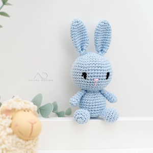 ZsebAmara - horgolt MINI ülő nyuszi marokfigura, húsvéti nyuszi , Játék & Sport, Plüssállat & Játékfigura, Nyuszi, Horgolás, MESKA