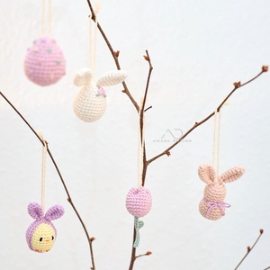 Húsvéti, tavaszi horgolt akasztós díszek - 5 db/csom - ünnepi díszek, dekorációk - húsvéti díszek és dekorációk - húsvéti tojásfadíszek - Meska.hu