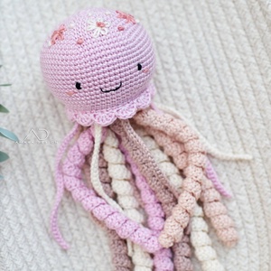 Horgolt NAGY rózsaszín polip hímzett virágokkal, Baba - mama, Babalátogató ajándékcsomag, Horgolás, Hímzés, MESKA