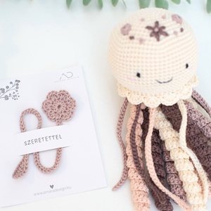 Virághímzett horgolt nagy polip könyvjelzővel � szeretettel anyukáknak  - baba - mama - babalátogató ajándékcsomag - Meska.hu