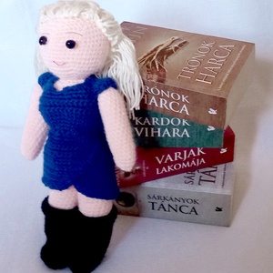 Daenerys Targaryen - horgolt figura a Trónok Harca világából - játék & sport - plüssállat & játékfigura - ember - Meska.hu