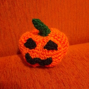 Horgolt Halloween töklámpás figura  - otthon & életmód - dekoráció - halloween - halloweeni figurák - Meska.hu