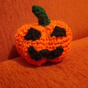 Horgolt Halloween töklámpás figura  - otthon & életmód - dekoráció - halloween - halloweeni figurák - Meska.hu