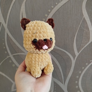 Horgolt mini mopsz kutyus, Játék & Sport, Plüssállat & Játékfigura, Kutya, Horgolás, Varrás, MESKA