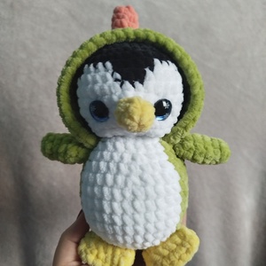 Horgolt dinó ruhás pingvin, Játék & Sport, Plüssállat & Játékfigura, Plüss dínók, Horgolás, Varrás, MESKA