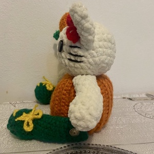 Amigurumi horgolt Hello Kitty őszi figura - játék & sport - plüssállat & játékfigura - cica - Meska.hu