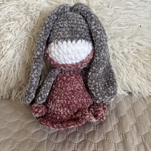 Horgolt amigurumi nyuszi lány - játék & sport - plüssállat & játékfigura - nyuszi - Meska.hu