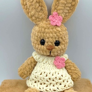 Nyuszi ruhával-mintaleírás, DIY (Csináld magad), Szabásminta, útmutató, Horgolási minta, Horgolás, Varrás, MESKA