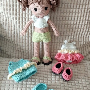 Lina baba és 3 váltás ruhája-mintaleírás - diy (csináld magad) - szabásminta, útmutató - horgolási minta - Meska.hu