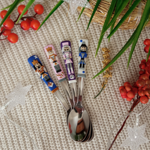 Diótörős kiskanál lila és rózsaszín színben - karácsony - karácsonyi lakásdekoráció - karácsonyi manók, figurák - Meska.hu