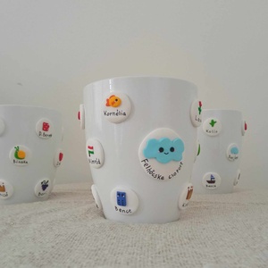 Ballagós kaspó jelekkel és nevekkel díszítve - otthon & életmód - dekoráció - virágdísz és tartó - cserép & kaspó - Meska.hu