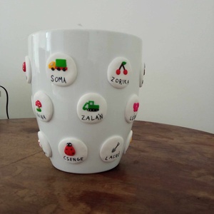 Ovis és bölcsis ballagási kaspó kisgyermeknevelőknek (bölcsis néniknek), dajkáknak, óvó néniknek, technikai dolgozóknak - otthon & életmód - dekoráció - virágdísz és tartó - cserép & kaspó - Meska.hu