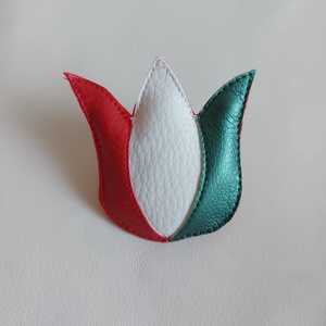 Tulipán  nemzeti színű kitűző - ékszer - kitűző és bross - kitűző - Meska.hu