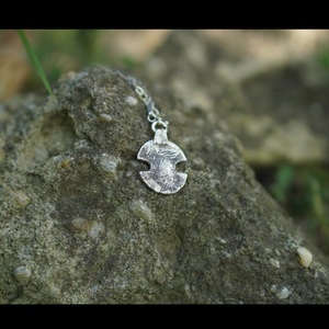 Amorf medál lánccal - ékszer - nyaklánc - medálos nyaklánc - Meska.hu