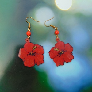 Piros hibiszkusz zsugorka fülbevaló - Meska.hu