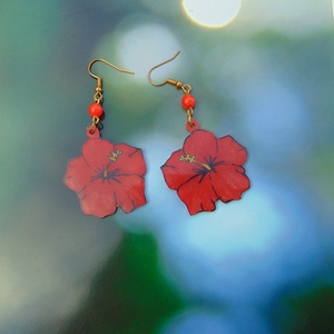 Piros hibiszkusz zsugorka fülbevaló - ékszer - fülbevaló - lógó fülbevaló - Meska.hu
