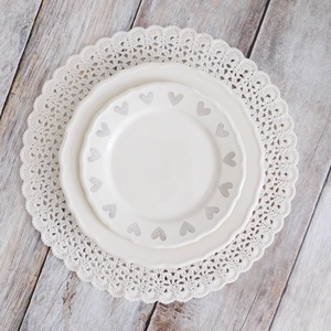 Horgolt tányéralátét, romantikus hangulatú asztalközép 40 cm - otthon & életmód - konyhafelszerelés, tálalás - tálalás - tányér- és poháralátét - Meska.hu