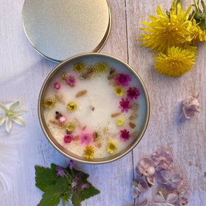 GYERTYA SZÁRÍTOTT VIRÁGOKKAL - otthon & életmód - gyertya, illat, aroma - gyertya - Meska.hu