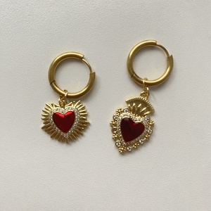 Szív fülbevaló - ékszer - fülbevaló - lógó fülbevaló - Meska.hu