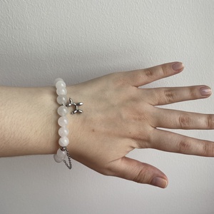 Fehér kvarc gumis karkötő - ékszer - karkötő - ásványkarkötő - Meska.hu