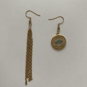 Aszimmetrikus fülbevaló - ékszer - fülbevaló - lógó fülbevaló - Meska.hu