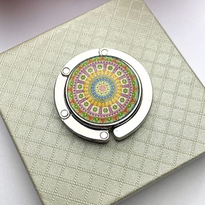 Mandala csempe virág mintázatú Üveglencsés Táska Akasztó Táskaakasztó - táska & tok - kulcstartó & táskadísz - táskaakasztó - Meska.hu