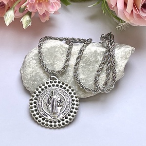 Kétoldalas Szent Benedek amulett medál talizmán nemesacél kapcsos láncon, Ékszer, Nyaklánc, Medálos nyaklánc, Ékszerkészítés, MESKA