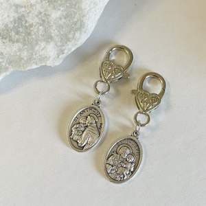 Szent Antal + Szent József amulett kulcstartó táskadísz, Táska & Tok, Kulcstartó & Táskadísz, Kulcstartó, Ékszerkészítés, MESKA