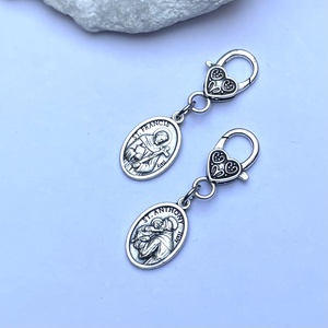 Szent Antal + Assisi Szent Ferenc amulett kulcstartó táskadísz, Táska & Tok, Kulcstartó & Táskadísz, Kulcstartó, Ékszerkészítés, MESKA