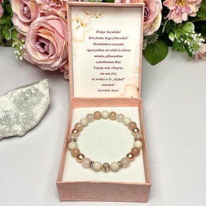 Örömanya szülőköszöntő ajándék nude rosegold ásvány karkötő strasszköves dísszel díszdobozban kísérő szöveggel - esküvő - emlék & ajándék - szülőköszöntő ajándék - Meska.hu