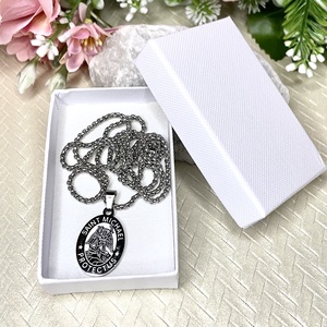 Ezüst színű Mihály arkangyal nemesacél medál védelmező amulett talizmán ezüst színű nemesacél láncon - ékszer - nyaklánc - medálos nyaklánc - Meska.hu