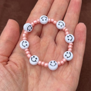 Színes vidám gyerek karkötő smiley, Ékszer, Karkötő, Gyöngyös karkötő, Ékszerkészítés, Gyöngyfűzés, gyöngyhímzés, MESKA