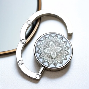 Arany selyemfényes mandala mintás Táska Akasztó Táskaakasztó, Táska & Tok, Kulcstartó & Táskadísz, Táskaakasztó, Ékszerkészítés, Üvegművészet, MESKA