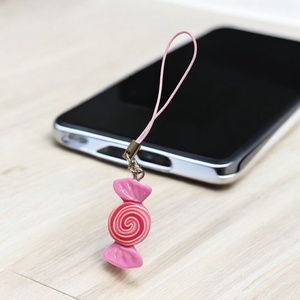 Mobiltelefon dísz mobil charm, Táska & Tok, Kulcstartó & Táskadísz, Táskadísz, Ékszerkészítés, MESKA