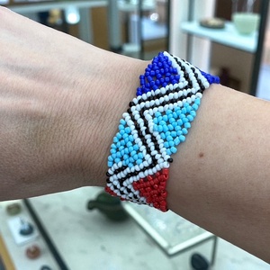 Színes apró gyöngyös elasztikus karkötő 16 cm 5632605, Ékszer, Karkötő, Gyöngyös karkötő, , MESKA