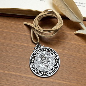 Szent Benedek védelmező amulett talizmán bőrszálon 5633953, Ékszer, Nyaklánc, Medálos nyaklánc, Ékszerkészítés, MESKA