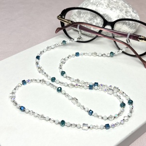 Elegáns többfunkciós szemüveglánc csiszolt kristálygyöngyökből - ékszer - szemüveglánc - Meska.hu