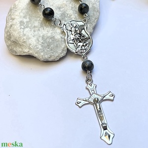 Szent Mihály Arkangyal autós rózsafüzér, tizedes rózsafüzér labradorit ásványból 5637349 - otthon & életmód - vallás - lánc & füzér - Meska.hu