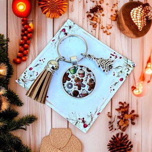 Üveglencsés fém bojtos karécsonyi kulcstartó ajándékozásra kész celofánba csomagolva 5664917, Táska & Tok, Kulcstartó & Táskadísz, Kulcstartó, Ékszerkészítés, Üvegművészet, MESKA