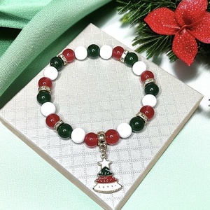 Női karácsonyi ásványkarkötő karácsonyfa medállal 5412526, Ékszer, Karkötő, Ásványkarkötő, Ékszerkészítés, Gyöngyfűzés, gyöngyhímzés, MESKA