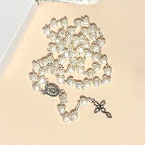 Keresztelő ajándék öttizedes rózsafüzér díszdobozban kísérő szöveggel lány gyermeknek  - játék & sport - keresztelőajándékok - Meska.hu