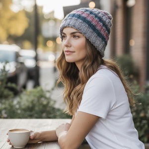 Kézzel kötött csíkos mintás női slouchy sapka 5673043 - Meska.hu